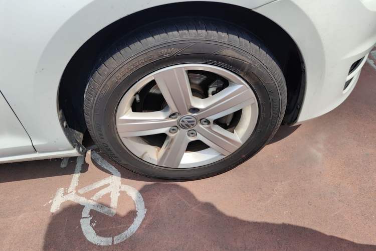 Used Volkswagen Golf 2017 230TSI Automatic Comfort Edition – Celebrating Milestone of One Million Units
