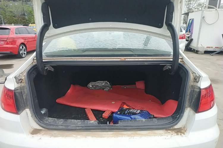 Used Geely Auto Emgrand GL 2017 1.3T Manual Elite Model Trunk