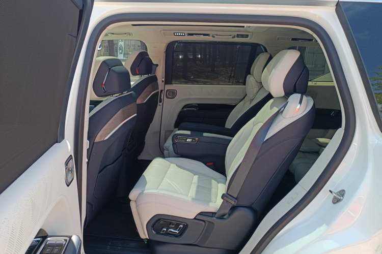 Used Zeekr 9X 2025 Ultra Edition 70kWh
