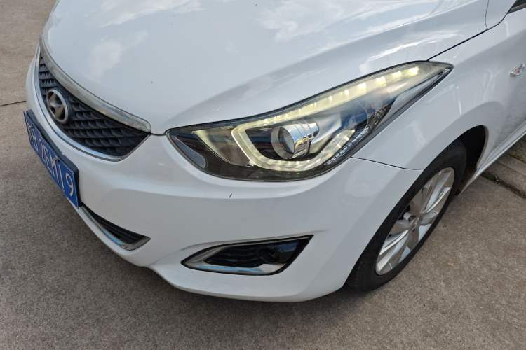 Used Hyundai Elantra (5th Generation / Langdong) 2016 1.6L Automatic Smart Version Left Front Headlight