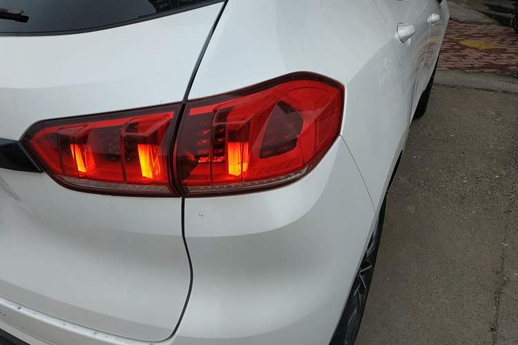 Used Wey VV5 2020 1.5T Two-Wheel Drive Smart Pioneer