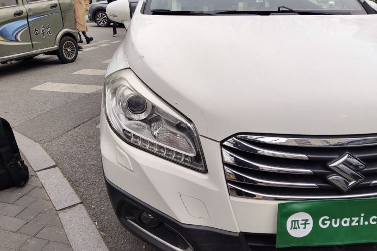 Used Suzuki S-Cross 2014 1.6L CVT Two-Wheel Drive Elite Version
