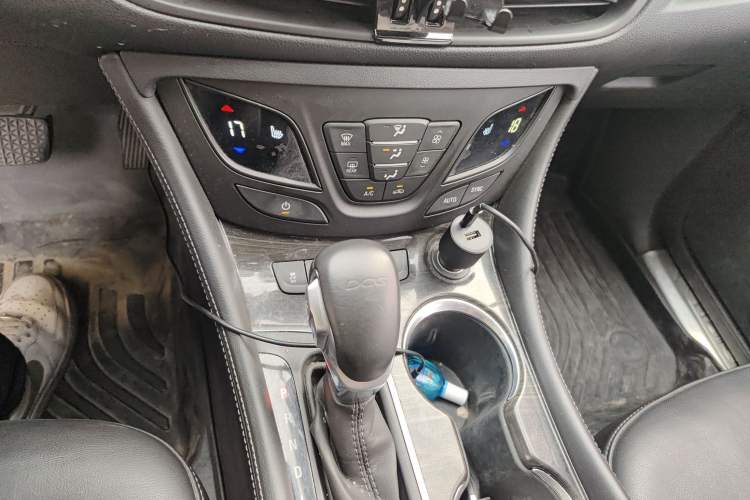 Used Buick Envision 2018 20T Two-Wheel-Drive Elite Model Gear Lever