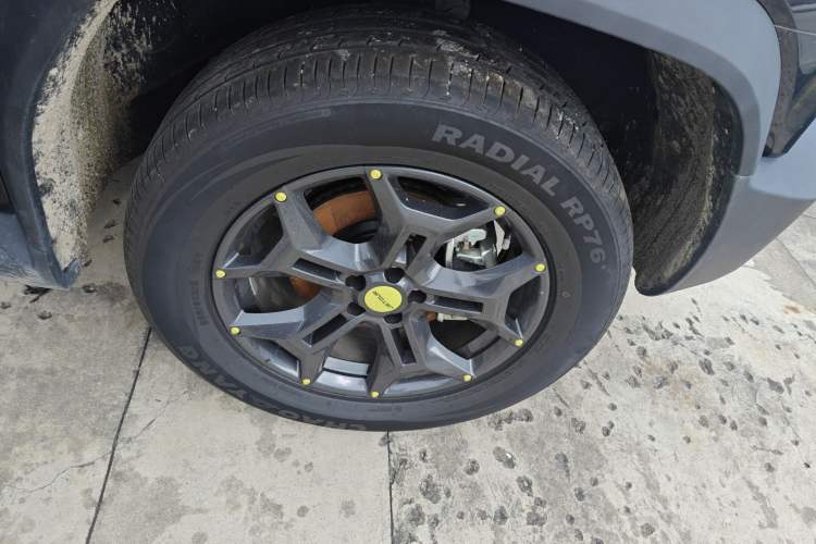 Used JETOUR Traveler 2023 2.0T All-Wheel-Drive CrossPRO Right Front Wheel Hub