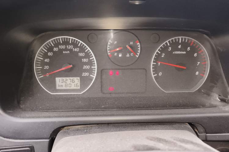 Used Jinbei Express 2017 2.0L Standard Version V19
