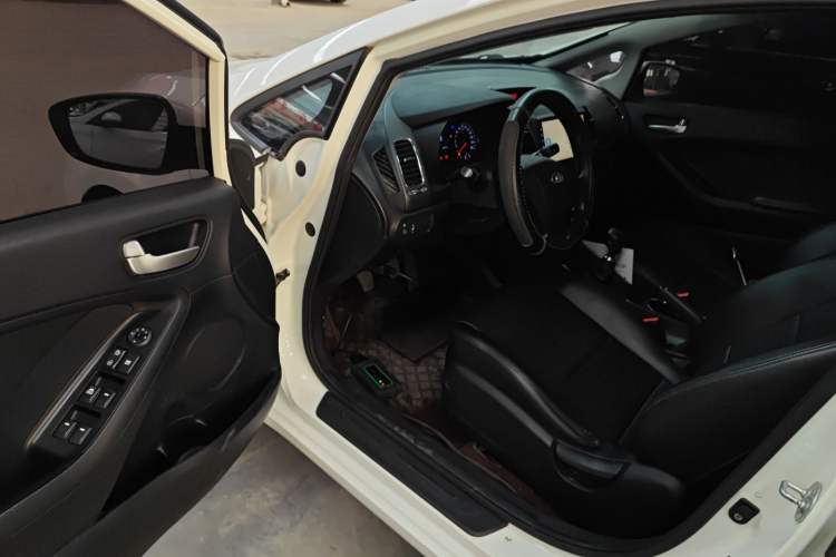 Used Kia K3 2016 1.6L Manual GL