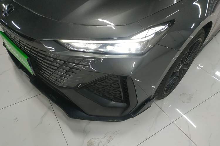 Used CHANGAN UNI-V 2024 2.0T Classic Sport Edition
