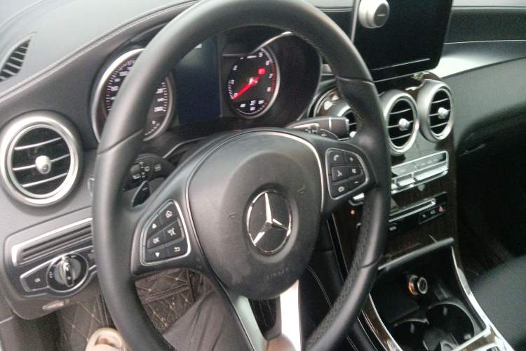 Used Mercedes-Benz GLC 2016 GLC 260 4MATIC Dynamic Edition