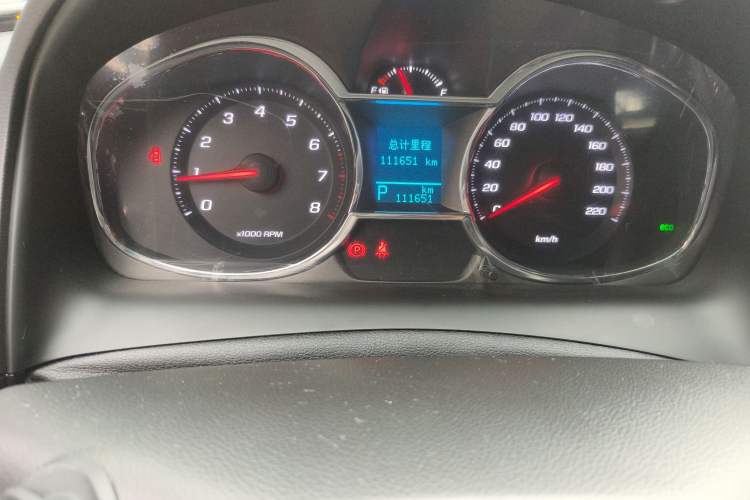 Used Chevrolet Captiva 2017 2.4L 4x4 Flagship Edition 7-Seater
