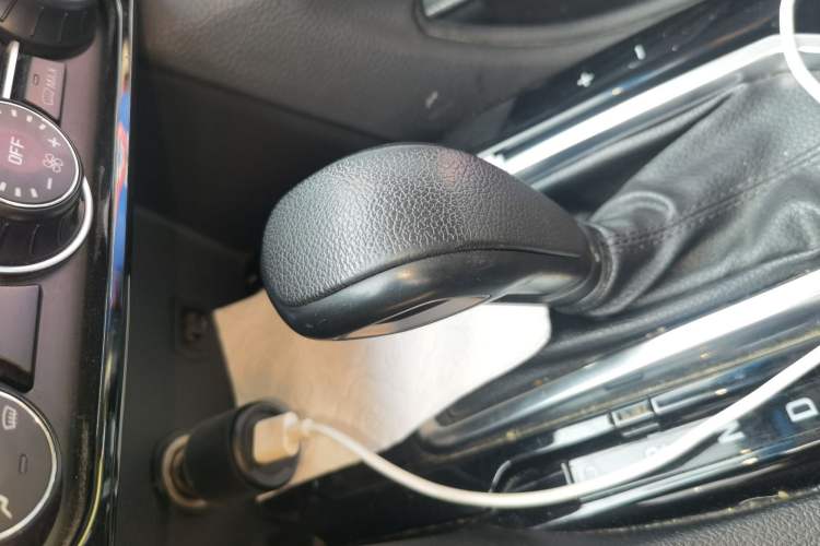 Used JMC Yusheng S350 2016 2.0T Automatic All-Wheel Drive Gasoline Luxury Edition 5 Seats