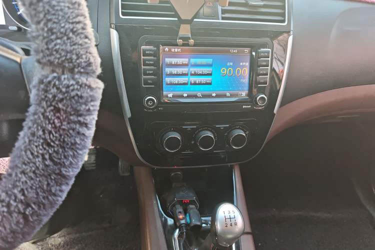 Used FORTHING Joyear X5 2016 1.6L Manual Luxury Edition
