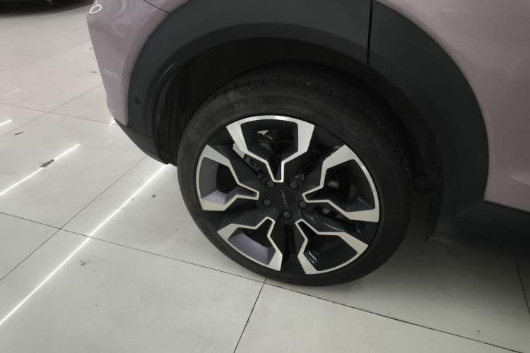 Used Lynk & Co 06 2023 Remix 1.5T Shero Exterior 5