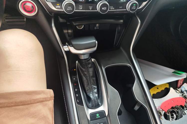 Used Honda Accord 2022 260TURBO Phantom Night · Prestige Edition Gear Lever