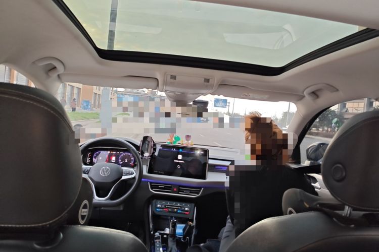 Used Volkswagen Tayron 2023 330TSI Two-Wheel-Drive R-Line High-Energy Version Headliner