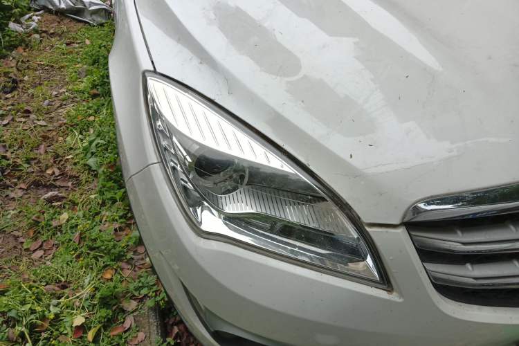 Used CHANGAN CS35 2016 1.6L Automatic Luxury Model China V Standard Right Front Headlight