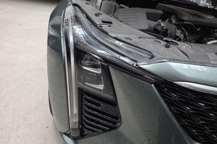 Used Cadillac CT5 2024 28T Luxury Pro Trim Right Front Headlight