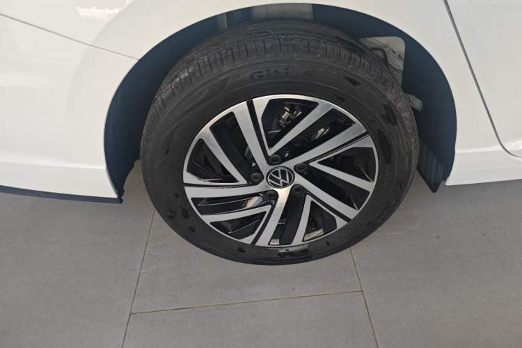 Used Volkswagen Lavida 2024 1.5L Automatic 5 Million Edition
