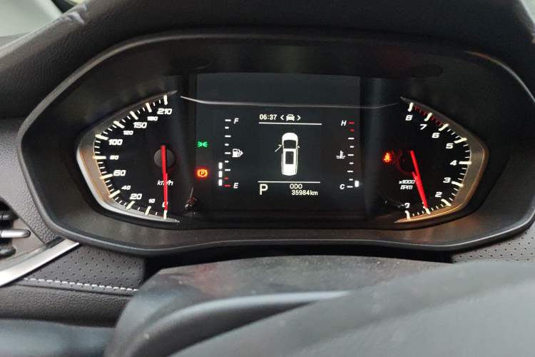 Used SAIC MAXUS G50 2021 1.5T Automatic Comfort Touring B
