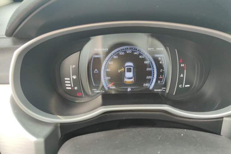 Used Geely Auto Emgrand X7 Sport 2016 1.8TD Automatic Smart Connectivity Version
