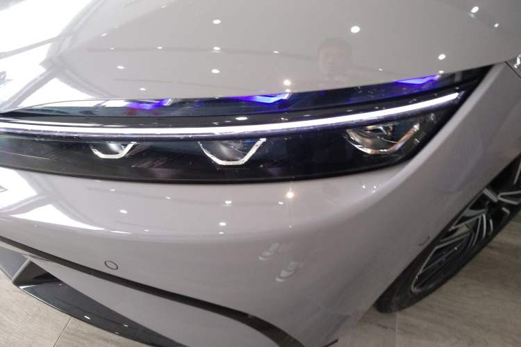 Used BYD Han 2025 DM-i Intelligent Driving Edition 125KM LiDAR Flagship Model
