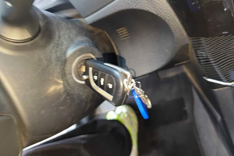 Used Toyota Corolla 2014 1.6L CVT GL-i Leather Edition