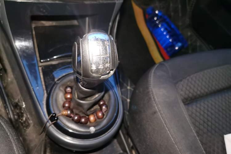 Used Citroen C-Quatre 2013 Sedan 1.6L Manual - Prestige Model Gear Lever