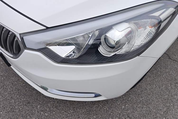 Used Kia K3 2015 1.6L Automatic GL Left Front Headlight