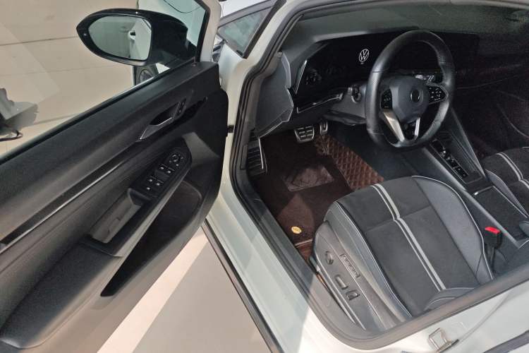 Used Volkswagen Golf 2021 280TSI DSG R-Line
