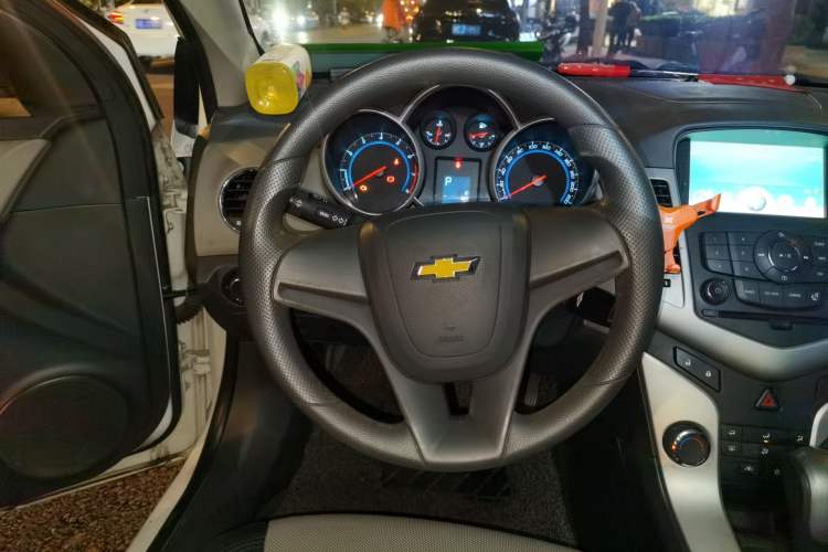 Used Chevrolet Cruze 2013 1.6L SL Grand Edition Automatic Steering Wheel