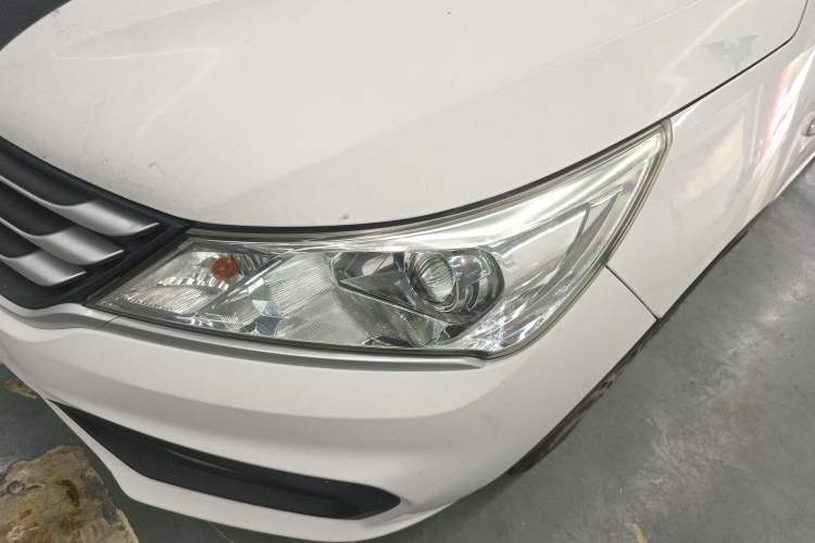 Used Baojun 310 2016 1.2L manual Comfort trim level
