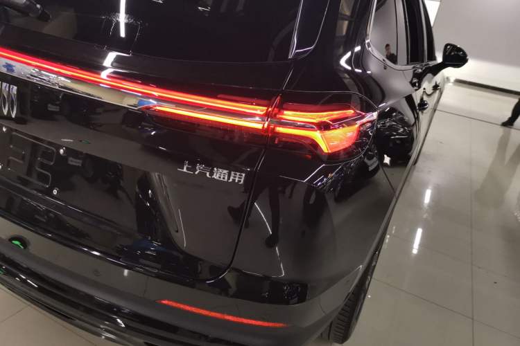 Used Buick Envision 2024 Encore Plus 28T Two-Wheel Drive Luxury Edition
