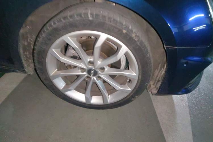 Used Audi A4L 2019 40 TFSI Fashion Edition China VI Emission Standard
