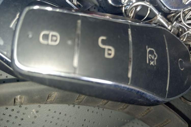 Used BYD Qin L 2025 DM-i Smart Drive 120KM Excellence Model Interior 1