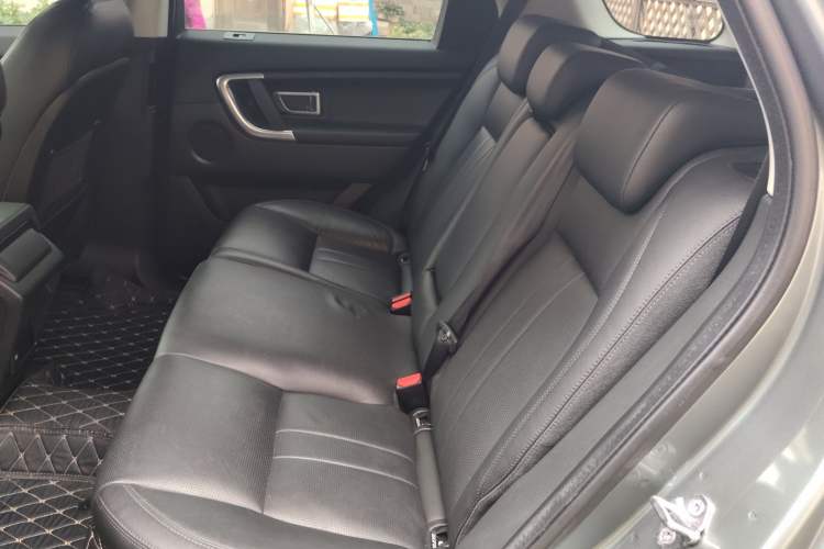 Used Land Rover Discovery Sport 2018 240 PS SE Version
