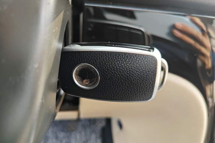 Used Volkswagen Lavida 2011 1.6L Manual Joy Version
