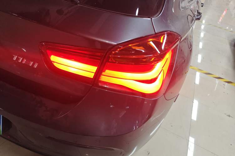 Used BMW 1 Series 2018 118i Sport Design Package
