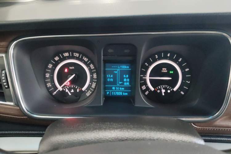 Used Buick GL8 2018 28T Luxury Model China VI Standard