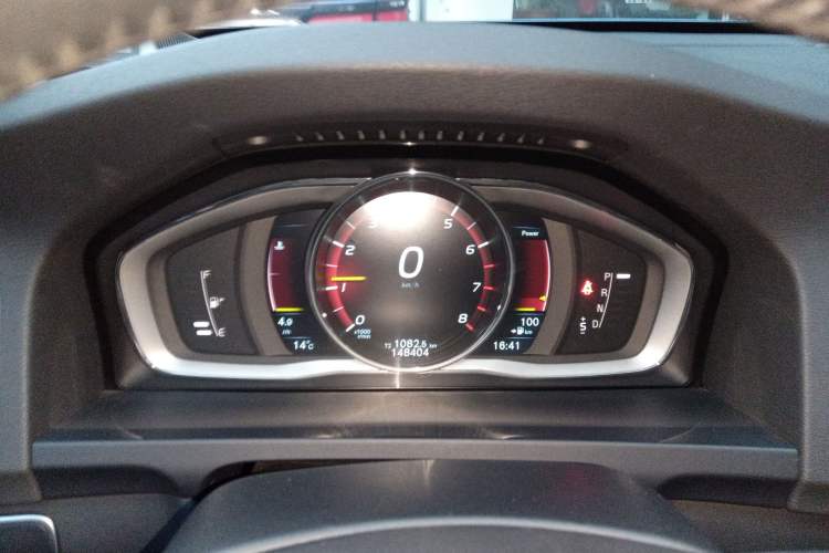 Used Volvo V60 2015 T5 Zhiya Edition