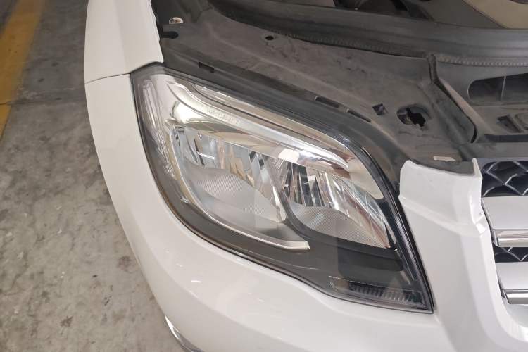 Used Mercedes-Benz GLK-Class 2013 GLK 300 4MATIC Dynamic Sunroof Model