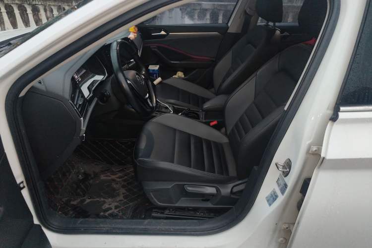 Used Volkswagen Sagitar 2020 280TSI DSG Comfort Version China VI Standard Left Front Seat