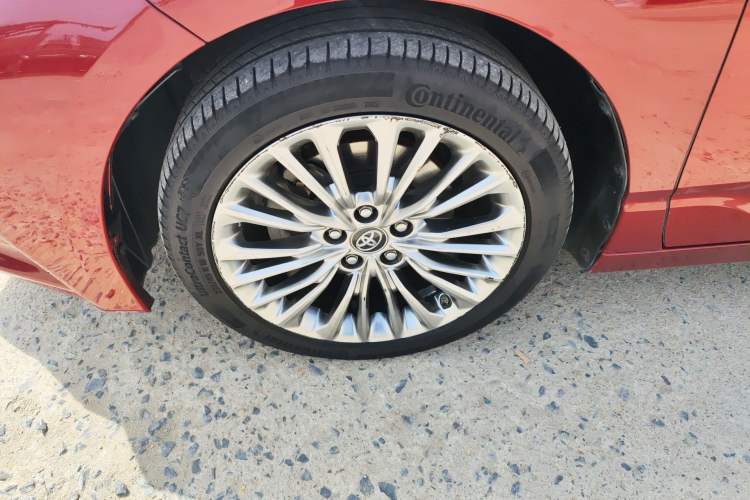 Used Toyota Avalon 2019 Dual-Engine 2.5L XLE Prestige Version China V Standard
