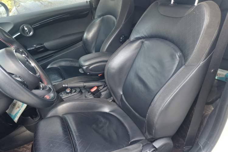 Used MINI 2019 2.0T COOPER S Classic Edition