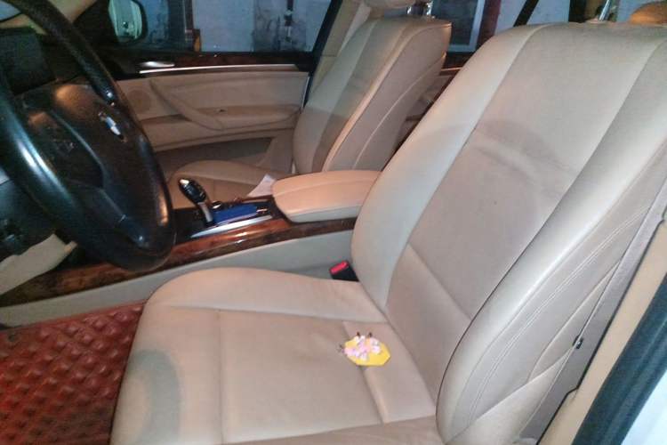 Used BMW X5 2011 xDrive35i Leading Model
