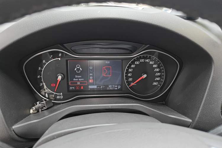 Used Ford Mondeo 2011 2.0L GTDi 200 Luxury Edition
