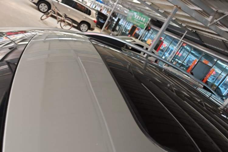 Used Roewe RX5 New Energy 2017 eRX5 50T Hybrid Connected Prestige Flagship Edition Roof