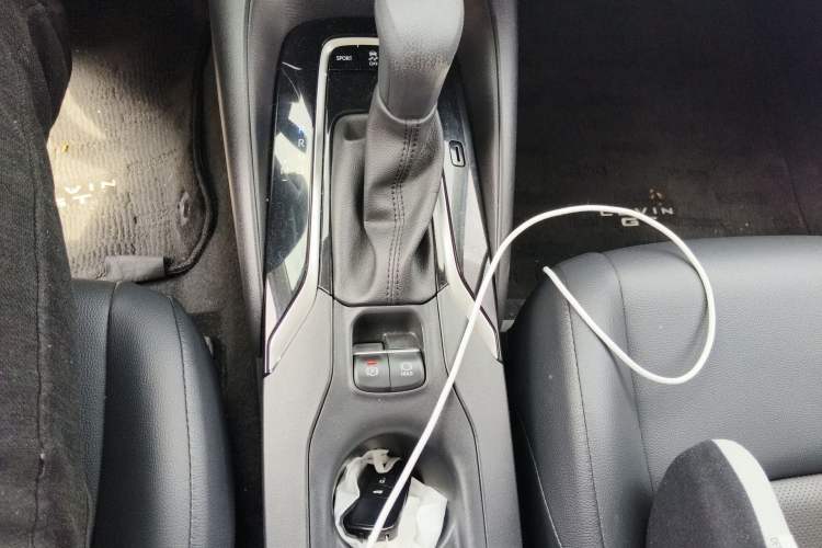 Used Toyota Levin 2021 2.0L Luxury Edition Gear Lever