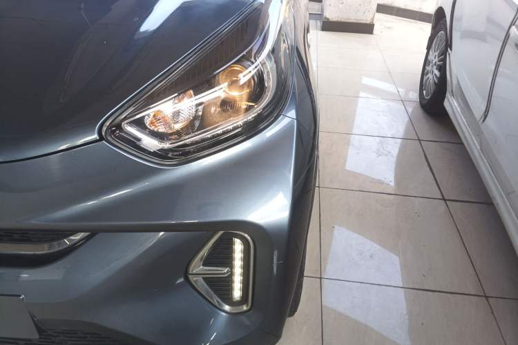 Used Chery Little Ant 2022 Revised Version Sweet Pink Edition Half-Sugar Version Lithium Iron Phosphate 30.7 kWh 30 kW 301 km