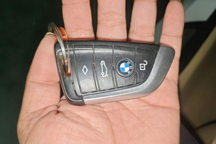 Used BMW 5 Series  Vehicle Key