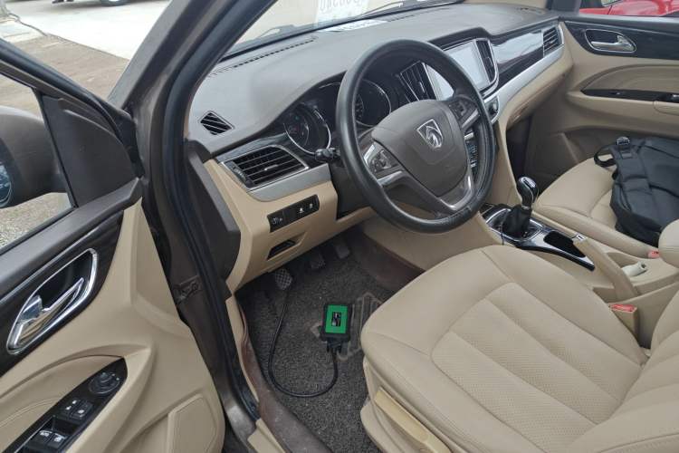 Used Baojun 730 2016 1.5L Manual Luxury Edition 7 Seats