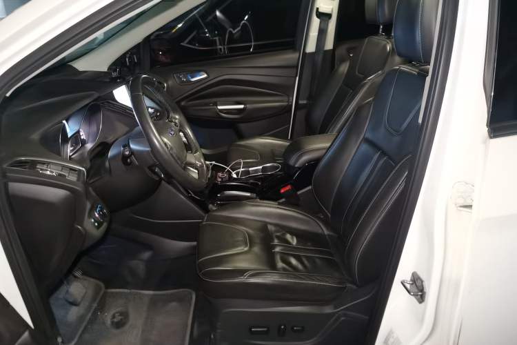 Used Ford Kuga 2013 2.0L GTDi Four-Wheel-Drive Sport Model